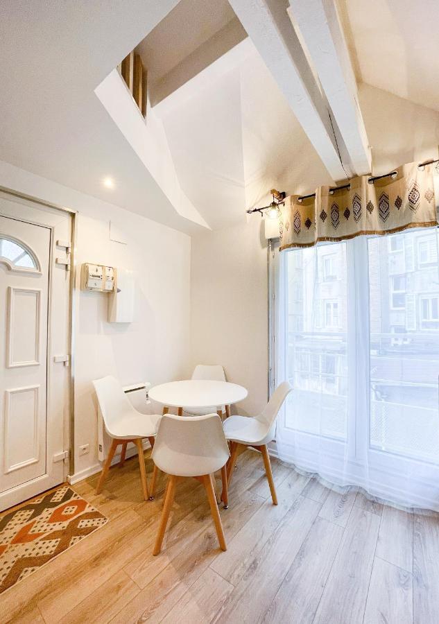 Maisonnette Le Faubourg - Centre Ville, Terrasse Et Netflix Белфор Екстериор снимка